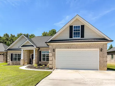 Exterior - 5224 Sustar Dr, Monroe, NC 28110 photo 2 of 10