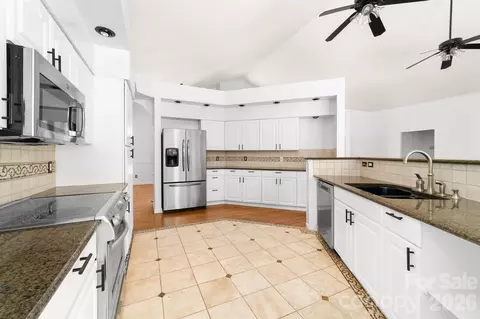 Kitchen - 20127 Chapel Point Ln, Cornelius, NC 28031 photo 1 of 3