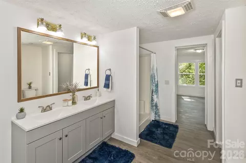 Bath - 13 Cattail Dr, Sylva, NC 28779 photo 1 of 2