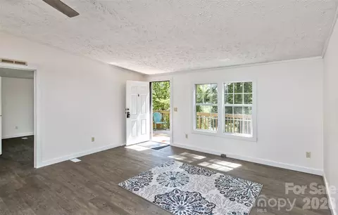 Living - 13 Cattail Dr, Sylva, NC 28779 photo 3 of 8