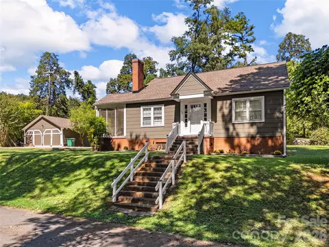 130 School Dr, Spartanburg, SC 29301