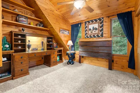 Bedroom - 982 Jakes Mountain Rd, Deep Gap, NC 28618 photo 5 of 5