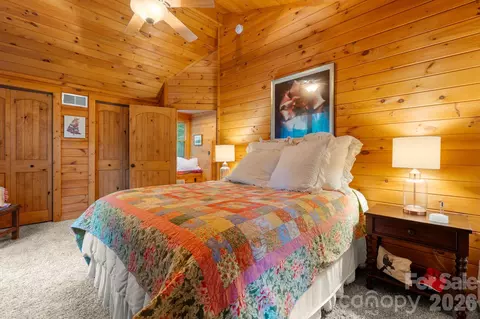 Bedroom - 982 Jakes Mountain Rd, Deep Gap, NC 28618 photo 3 of 5