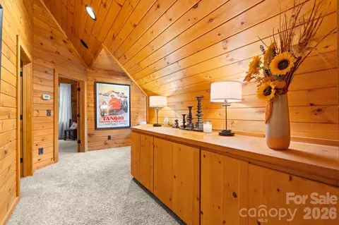 Entry Way - 982 Jakes Mountain Rd, Deep Gap, NC 28618 photo 1 of 1