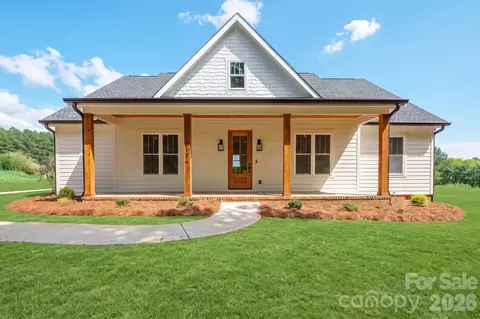 3104 Mount Pleasant Rd, Sherrills Ford, NC 28673