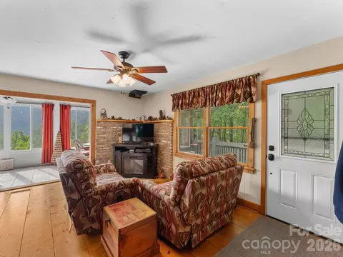 Living - 600 Piney Gate Rd, Saluda, NC 28773 photo 1 of 2