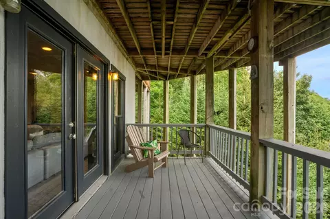 Exterior - 372 Broken Arrow Trl, Boone, NC 28607 photo 9 of 11