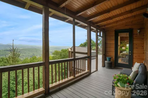Exterior - 372 Broken Arrow Trl, Boone, NC 28607 photo 7 of 11