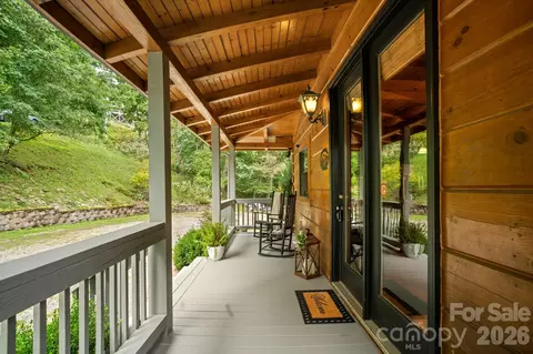 Exterior - 372 Broken Arrow Trl, Boone, NC 28607 photo 4 of 11