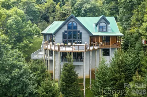 Exterior - 372 Broken Arrow Trl, Boone, NC 28607 photo 3 of 11