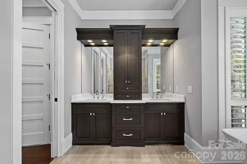 Bath - 15310 E Rock Ct, Davidson, NC 28036 photo 2 of 7