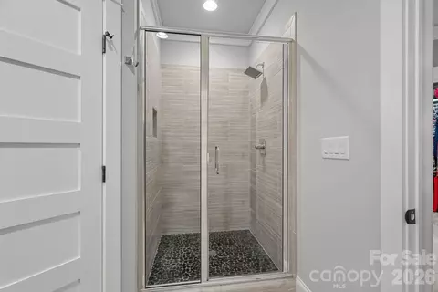 Bath - 15310 E Rock Ct, Davidson, NC 28036 photo 7 of 7