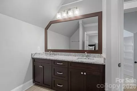 Bath - 15310 E Rock Ct, Davidson, NC 28036 photo 6 of 7