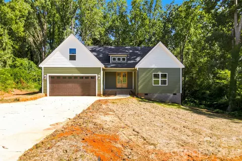 207 Country Club Rd, Shelby, NC 28150