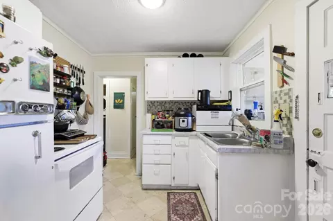 Kitchen - 65 King St, Asheville, NC 28804 photo 1 of 3