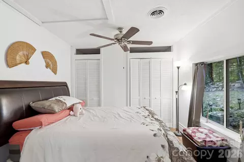 Bedroom - 65 King St, Asheville, NC 28804 photo 4 of 4