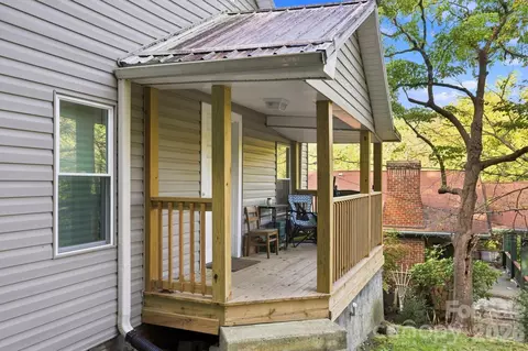 Exterior - 65 King St, Asheville, NC 28804 photo 2 of 7