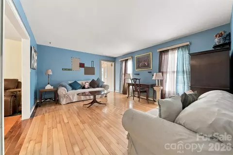 Living - 4131 Wandering Ne Ln NE, Hickory, NC 28601 photo 5 of 10