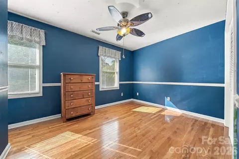 Bedroom - 4131 Wandering Ne Ln NE, Hickory, NC 28601 photo 3 of 4