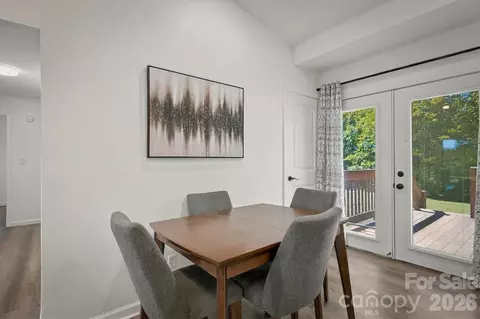 Dining - 3034 Heffner Pl, Hudson, NC 28638 photo 1 of 1