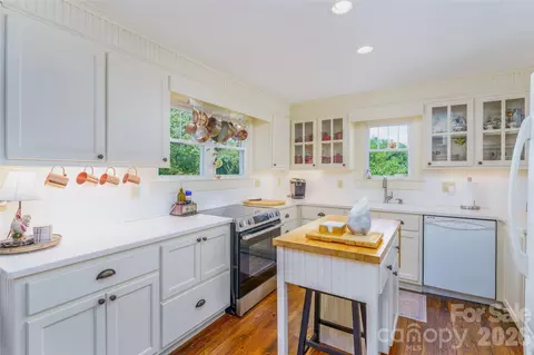 Kitchen - 1186 Denton Rd, Denton, NC 27239 photo 1 of 2