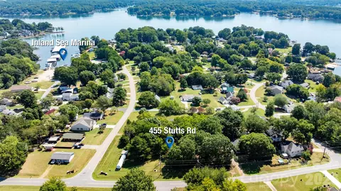 455 Stutts Rd, Mooresville, NC 28117