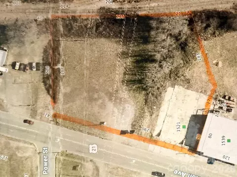 1521 Shelton Ave, Statesville, NC 28677