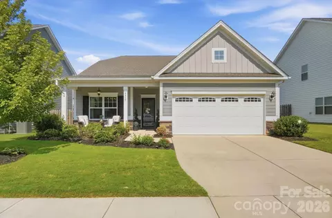 8415 Dumphries Dr, Huntersville, NC 28078