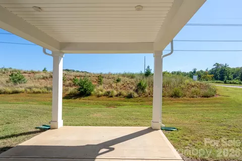 Exterior - 712 Hazel Way, Denver, NC 28037 photo 2 of 3