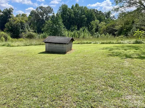 Exterior - 112 Flake Rd, Harmony, NC 28634 photo 1 of 2