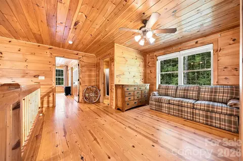 Entry Way - 963 Double Eagle Dr, Nebo, NC 28761 photo 3 of 3