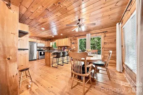Dining - 963 Double Eagle Dr, Nebo, NC 28761 photo 1 of 3