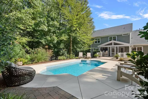 Exterior - 174 Logan Crossing Dr, Davidson, NC 28036 photo 8 of 11