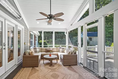 Exterior - 174 Logan Crossing Dr, Davidson, NC 28036 photo 3 of 11