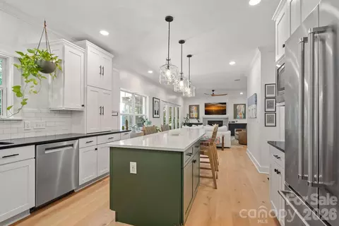 Kitchen - 174 Logan Crossing Dr, Davidson, NC 28036 photo 6 of 6