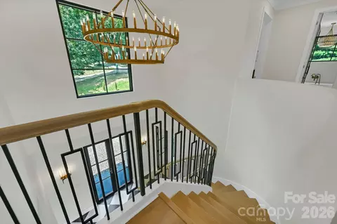 Entry Way - 107 Lee Ln, Mars Hill, NC 28754 photo 4 of 4
