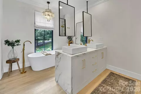 Bath - 107 Lee Ln, Mars Hill, NC 28754 photo 1 of 7