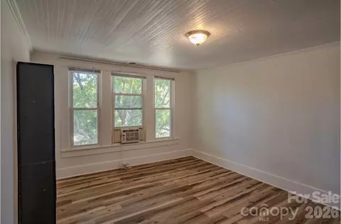 Bedroom - 401 8th St, Spencer, NC 28159 photo 4 of 6