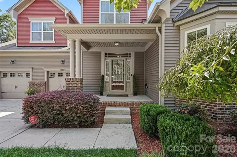 14506 Brotherly Ln, Charlotte, NC 28278