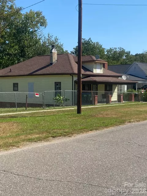 211 E Washington Ave, Bessemer City, NC 28016