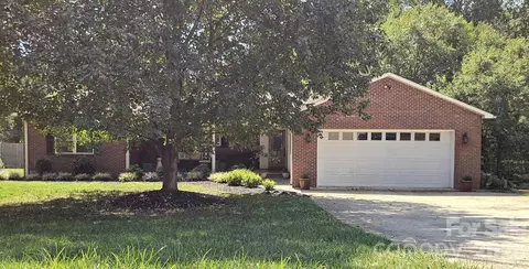 827 Ferndale Dr, Statesville, NC 28677