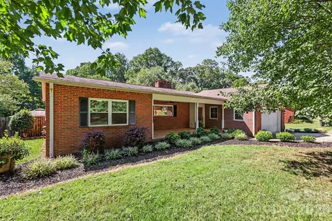 827 Ferndale Dr, Statesville, NC 28677