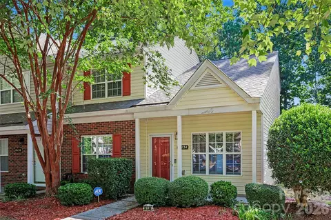 10134 Frosty Ln, Charlotte, NC 28216