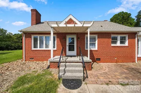 Exterior - 4273 Springs Rd, Conover, NC 28613 photo 8 of 8