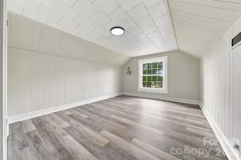 Bedroom - 4273 Springs Rd, Conover, NC 28613 photo 5 of 6