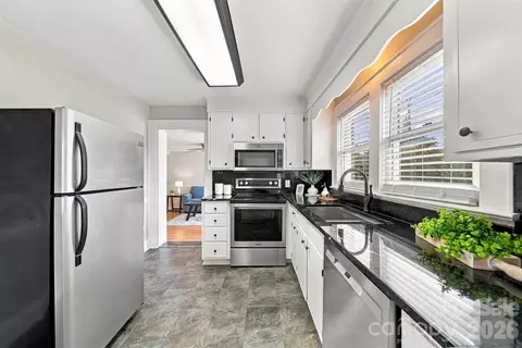 Kitchen - 4273 Springs Rd, Conover, NC 28613 photo 2 of 3