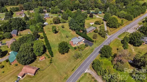 View/Area - 4273 Springs Rd, Conover, NC 28613 photo 3 of 3