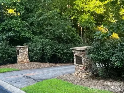 23 Mountain Pkwy, Mill Spring, NC 28756 photo 8
