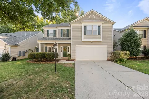 5520 Waverly Lynn Ln, Charlotte, NC 28269