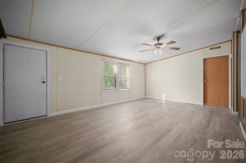 Living - 2089 Bison Trl, Maiden, NC 28650 photo 3 of 9
